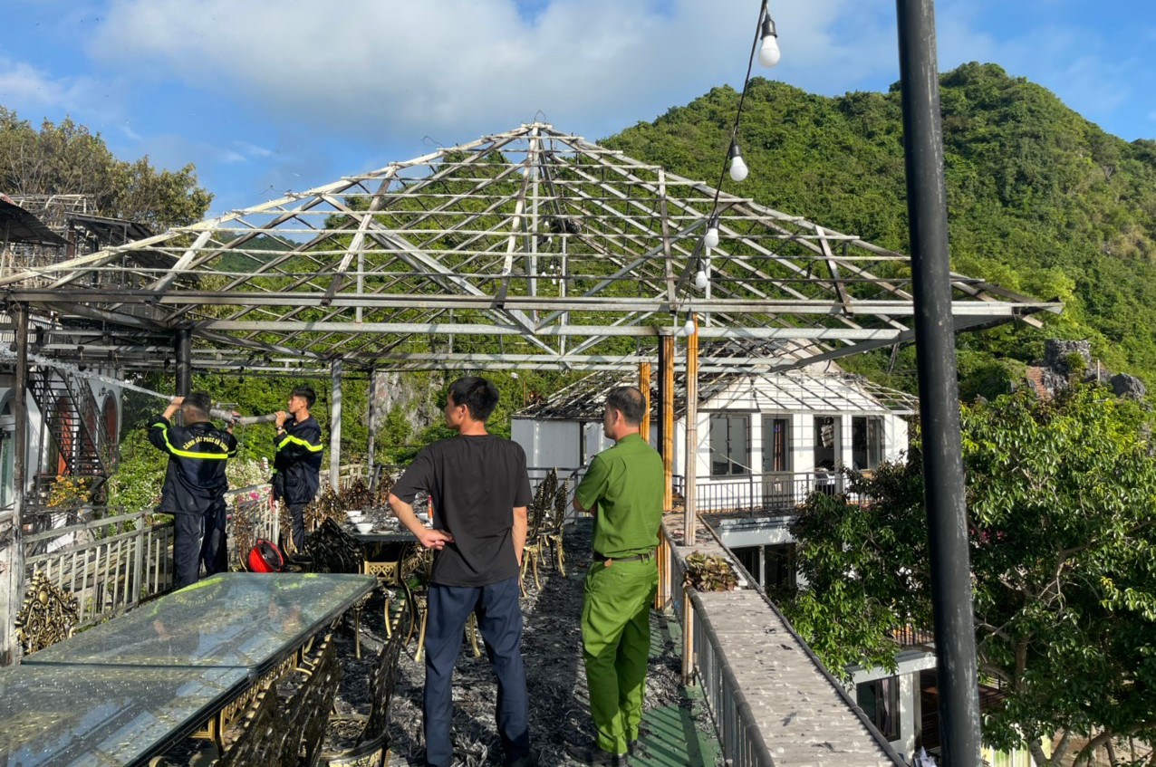 Thông tin về vụ cháy tại vịnh Cát Cò, Cát Bà, huyện Cát Hải